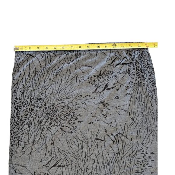 In Due Time Maternity Skirt Heather Grey with Black Floral Stretchy* Sz XL - Picture 6 of 9